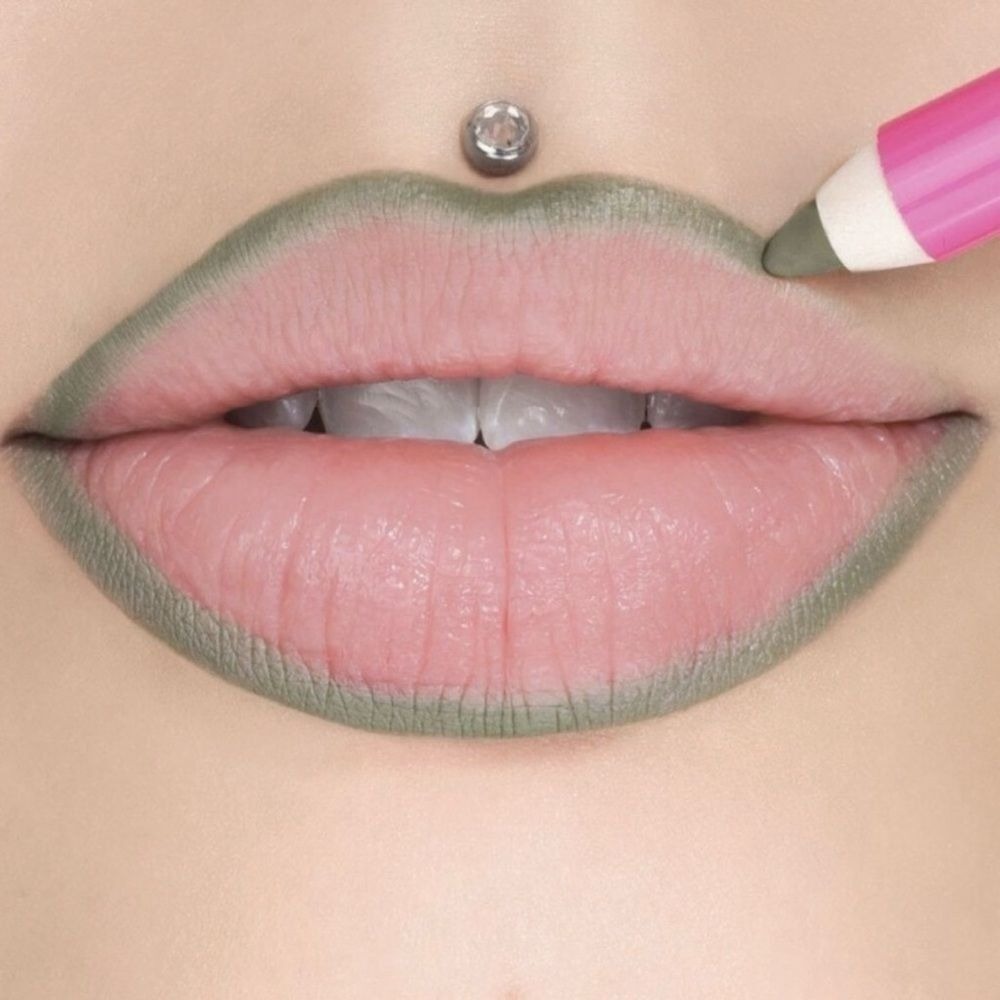 DIRTY MONEY New in box Jeffree Star Velour Lip Liner Green lip liner rare